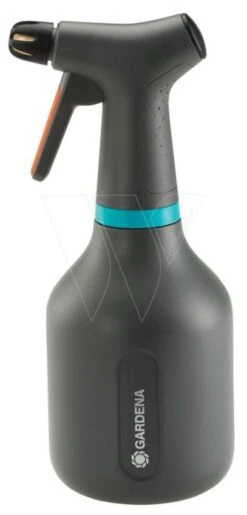 Gardena Drukspuit 5l + Plantenspuit 0,75 -Gardena Winkel 970495601 3 GARDENA20DRUKSPUIT205L2020PLANTENSPUIT20075