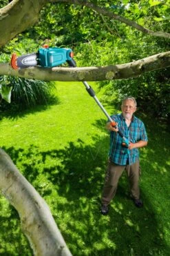 Gardena Telescoop Snoeizaag Tcs20/18 Set 8 Gardena Telescoop Snoeizaag Tcs20/18 Set -Gardena Winkel 970512601 4 GARDENA20TEL.SNOEIZAAG20TCS20201820P4A20SET